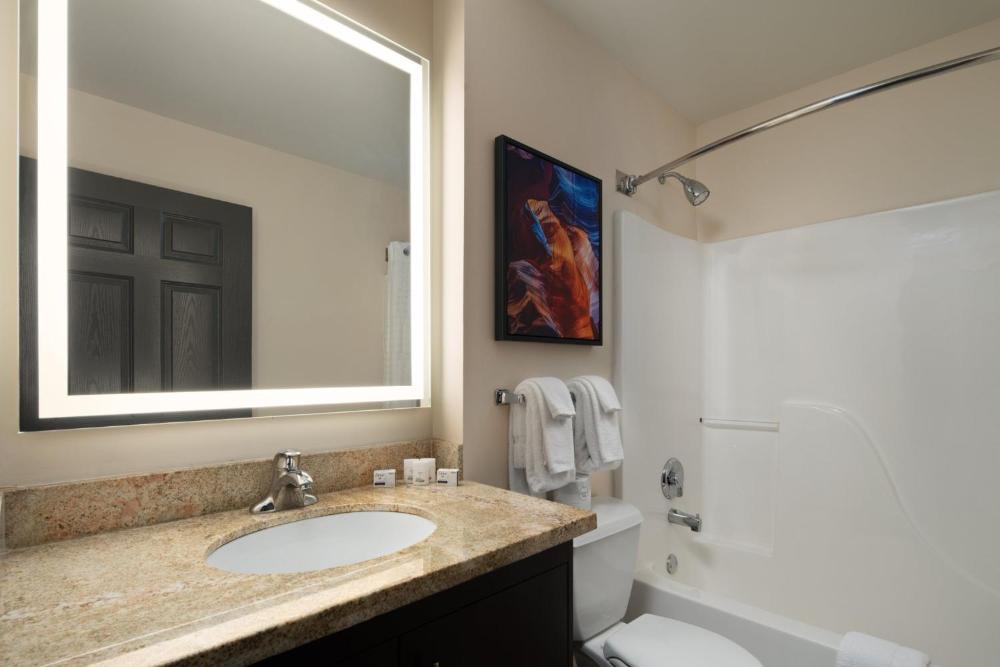 Queen Studio Suite interior